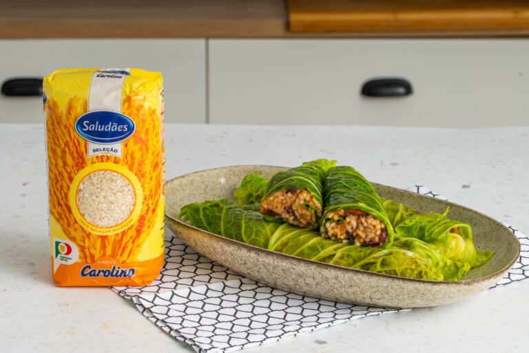 Foto de Rolos de couve lombarda recheados com arroz de enchidos