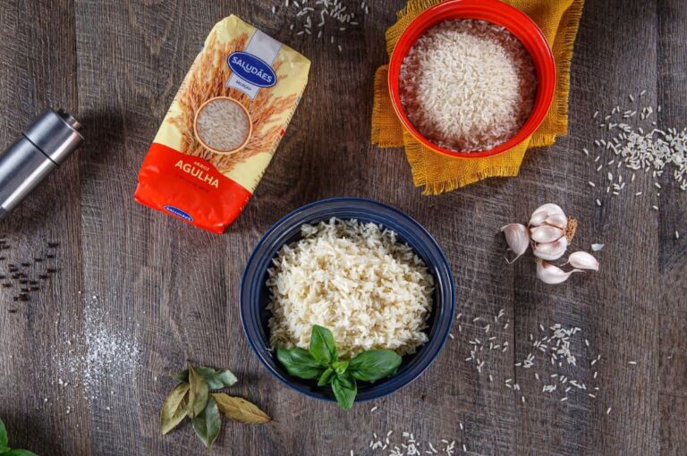 Foto de Receita de arroz branco solto