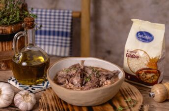 Arroz de Coelho Com Vinho Tinto: Sabor e Tradição