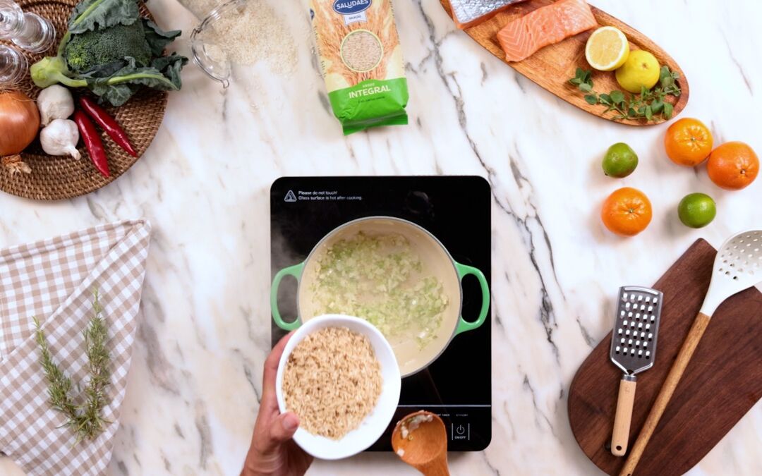 Como cozer arroz integral de forma perfeita