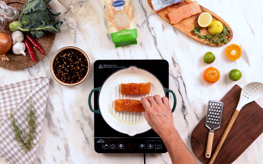 Acompanhamento para salmão: Sabores que realçam o melhor do peixe