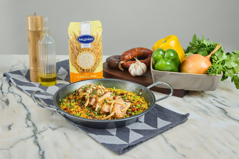 Foto de Paella de carne: receita tradicional espanhola