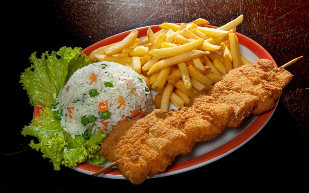 Acompanhamento perfeito para filetes de pescada panados: 5 ideias deliciosas